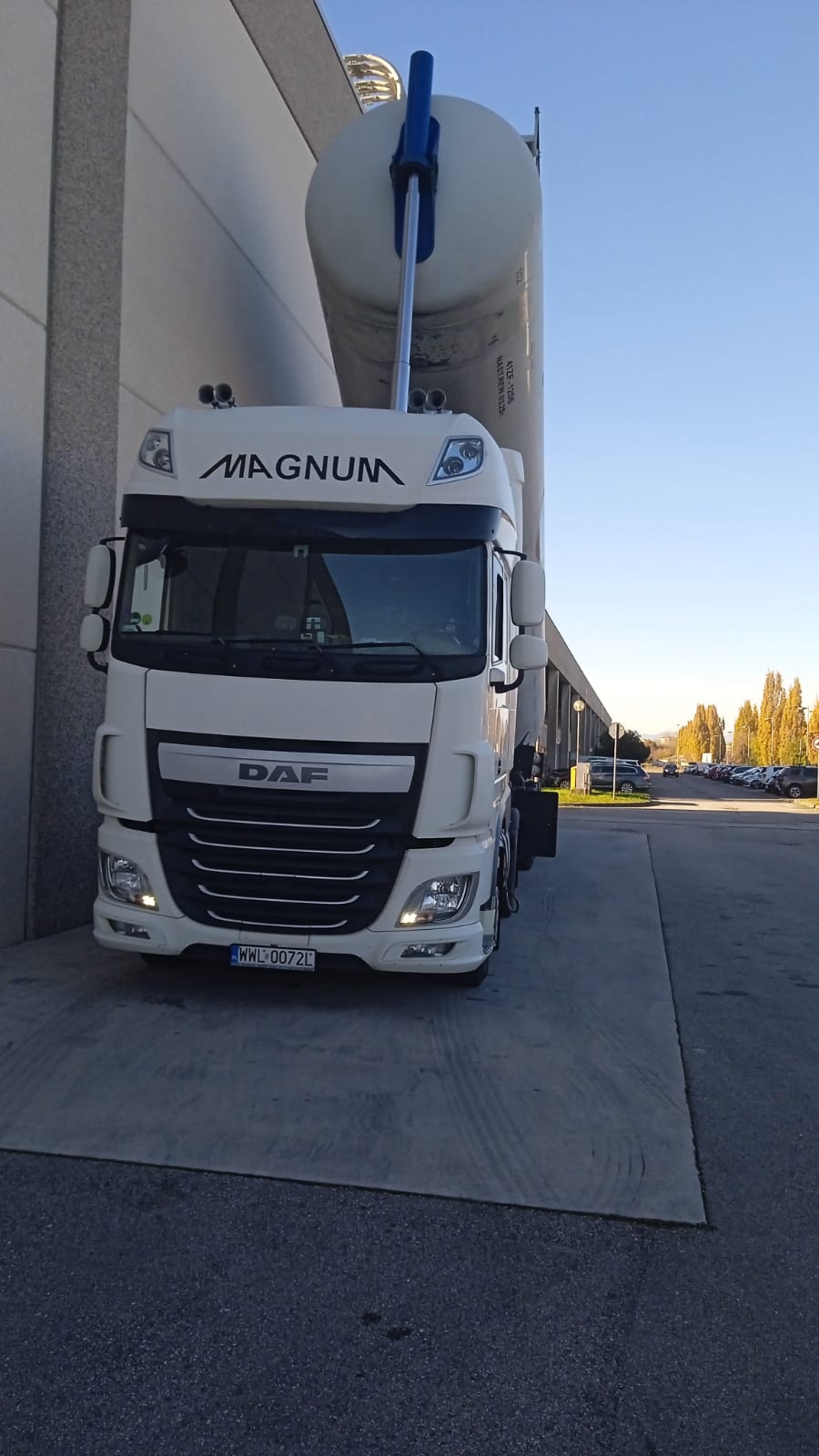 Entladekupplungen-Austausch – PERROT, Storz, Camlock DAF-Siloauflieger im Schüttguttransport