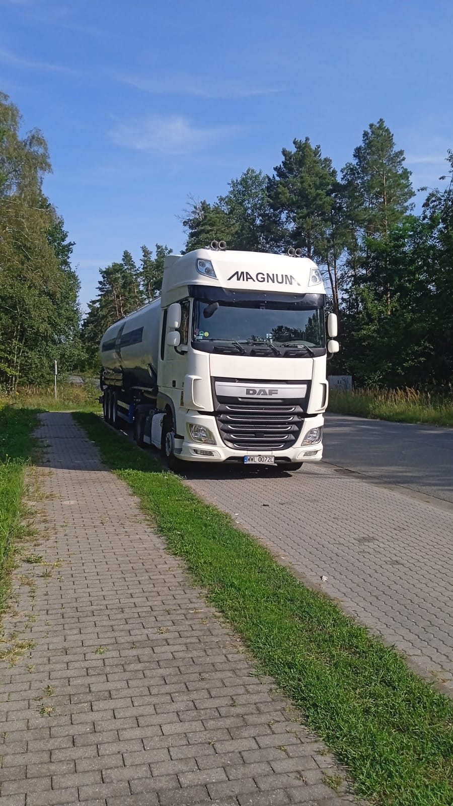 DAF silo trailer hauling bulk materials